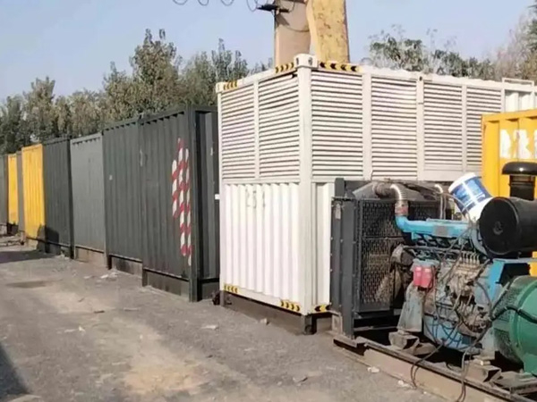 郧西200KW柴油发电机机组每小时油耗是多少?